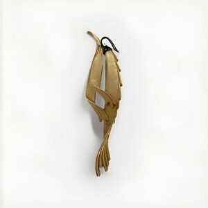 Vintage Trifari Gold Tone Pin Brooch  Feather, Grass Shape New With  Tag MadeUSA